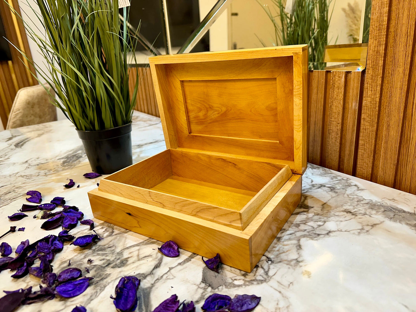 Cedar wooden box organizer Keepsake