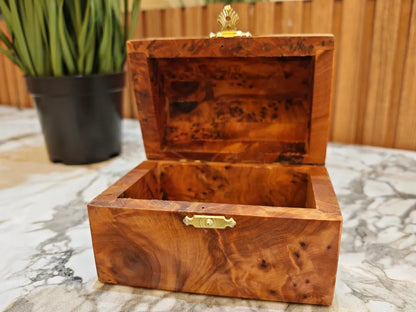 Royal Jewelry wooden box Organizer Keepsake