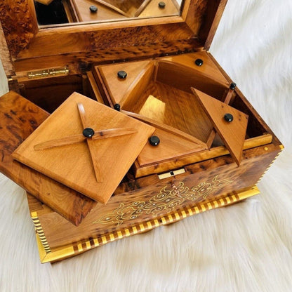 Vintage Jewelry Box Organizer with key decorative box