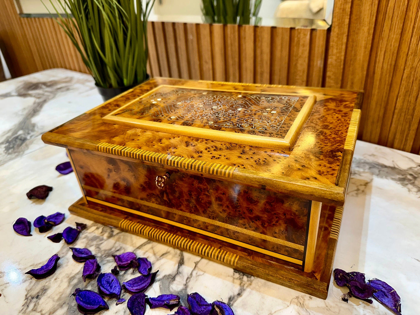 Decorative Wooden Box Gift Box with Mother of Pearl Inlay