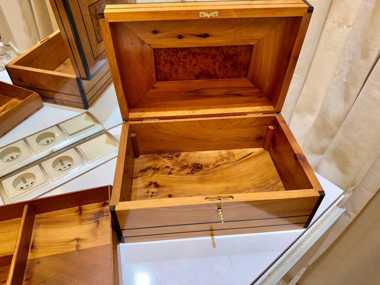 Wooden Box With Lid Lockable